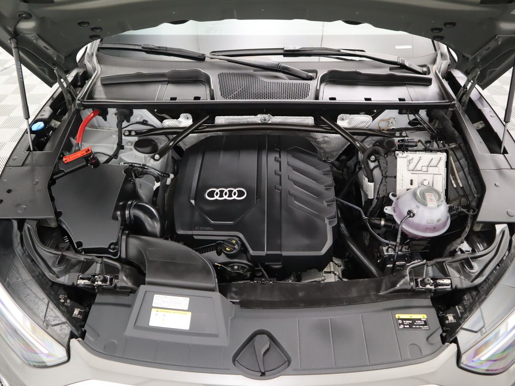 Thumbnail: 2025 Audi Q5 - 30