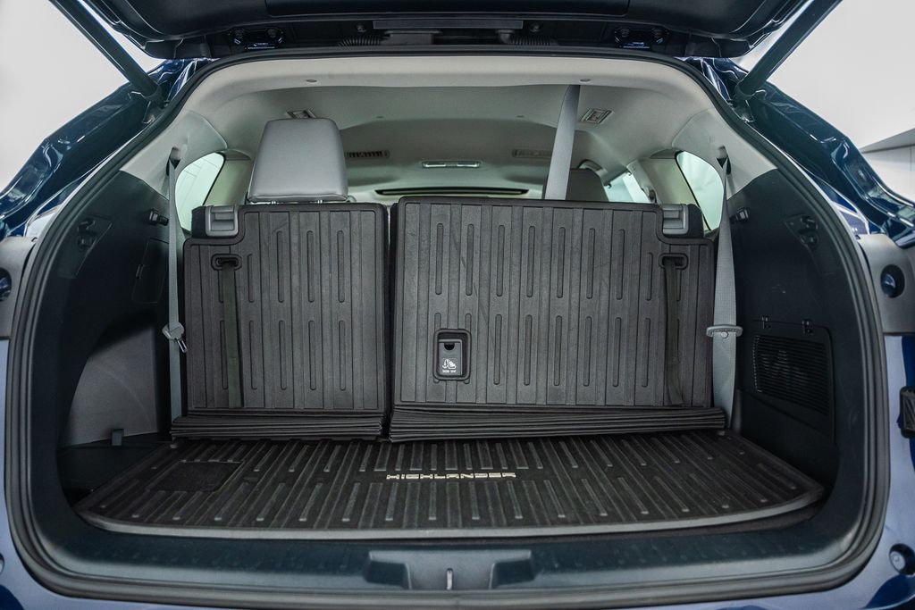ToyotaHighlander Hybrid12