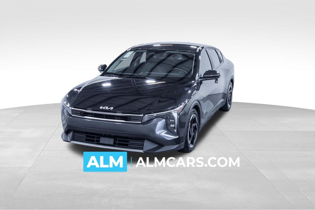 Interstellar Gray 2025 Kia K4 Sedan Front-Wheel Drive Continuously Variable Transmission