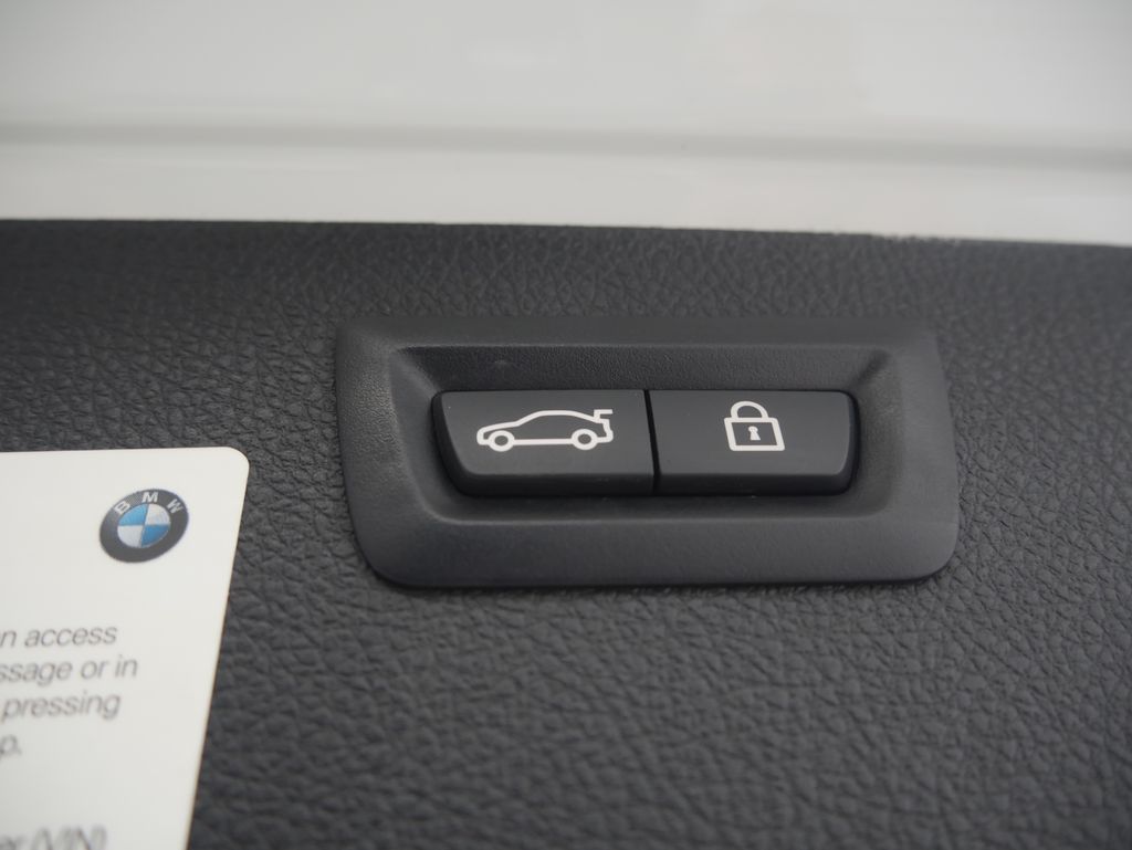 Thumbnail: 2019 BMW 3 Series - 22