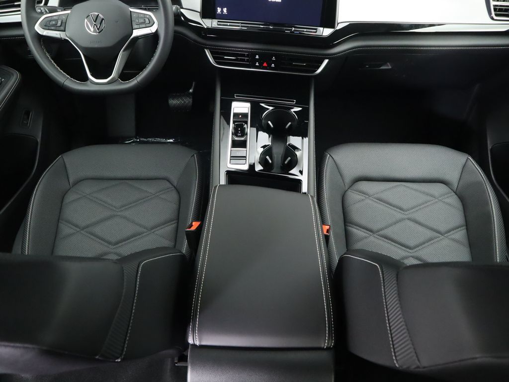 Thumbnail: 2026 Volkswagen Atlas - 16