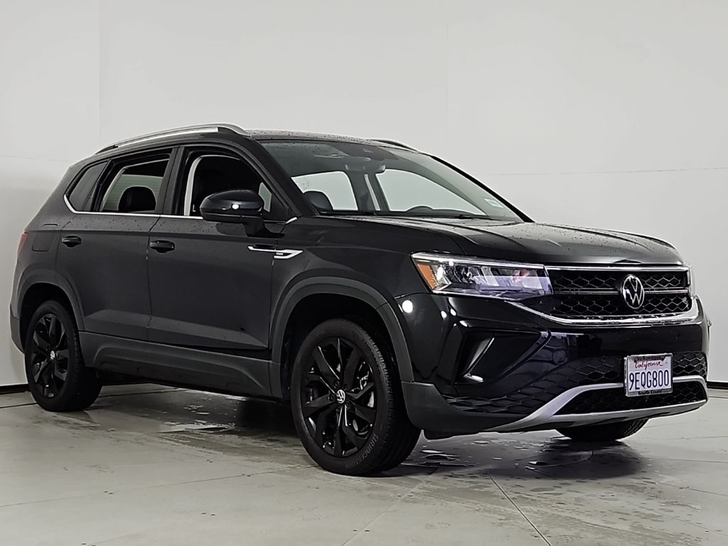 Thumbnail: 2023 Volkswagen Taos - 4