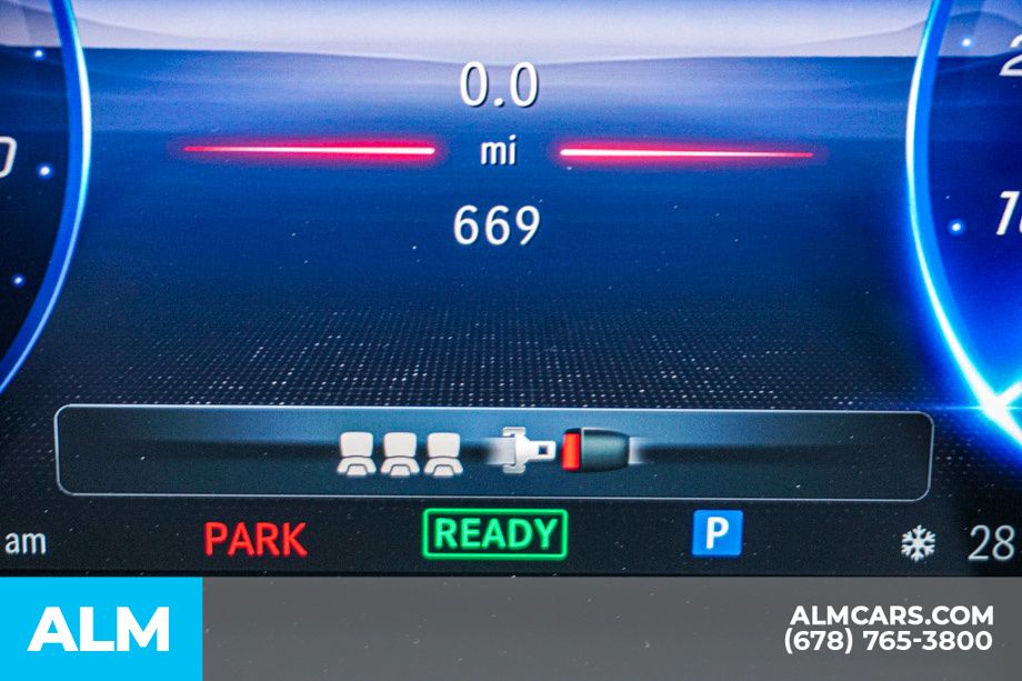Used 2025 Gray Mercedes-Benz 350+ Sedan image 57