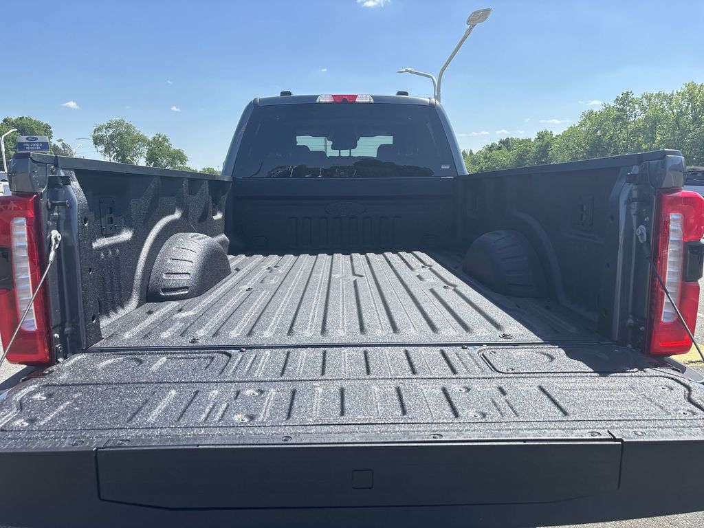 New 2026 Carbonized Gray Metallic Ford F-250® Lariat® image 22
