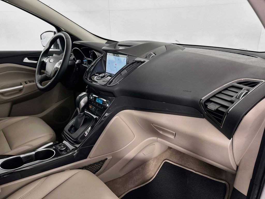Thumbnail: 2016 Ford Escape - 29