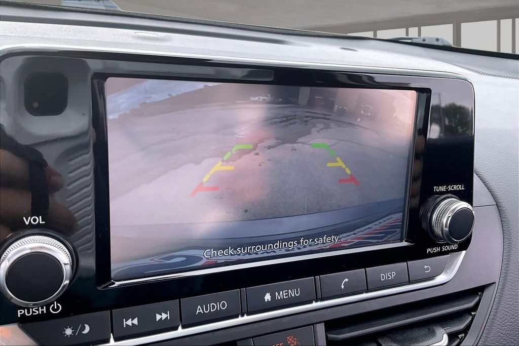 Used 2024 Nissan Altima Sedan