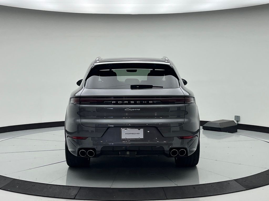 Thumbnail: 2025 Porsche Cayenne - 10