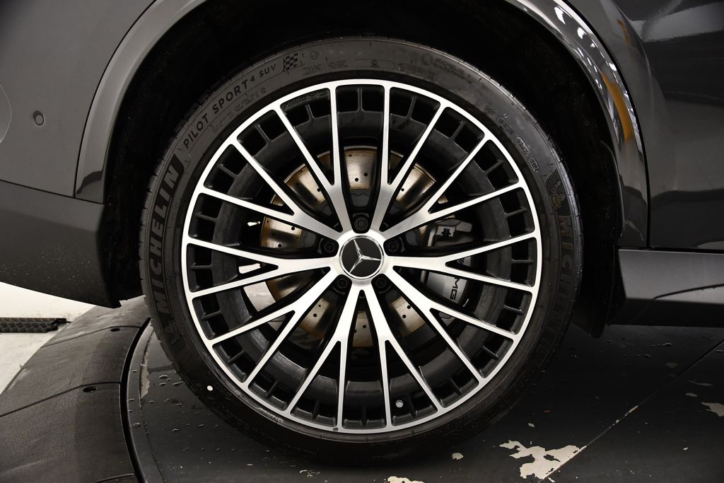 Thumbnail: 2025 Mercedes-Benz GLC - 16