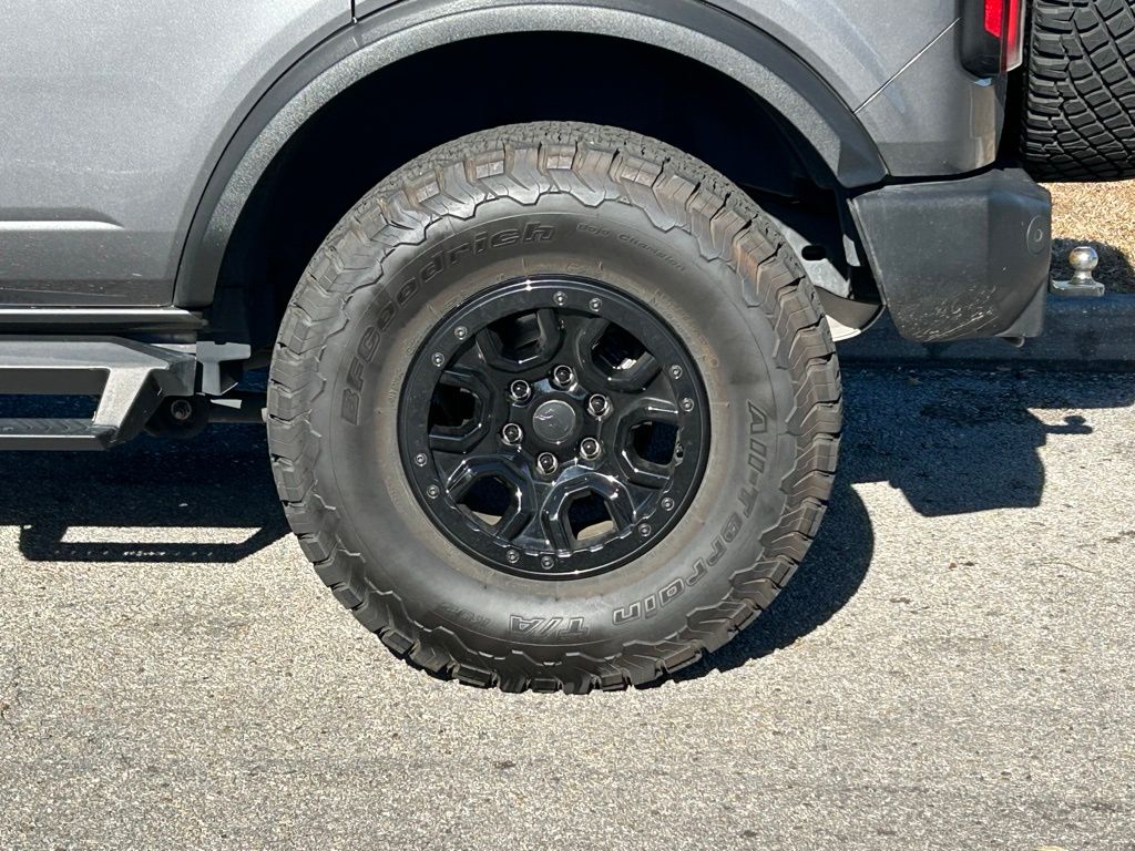 Thumbnail: 2022 Ford Bronco - 9