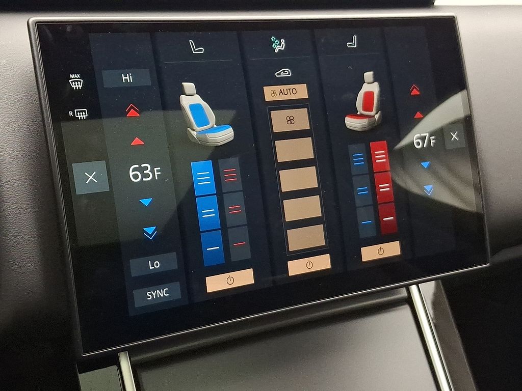 Thumbnail: 2025 Land Rover Range Rover Velar - 16