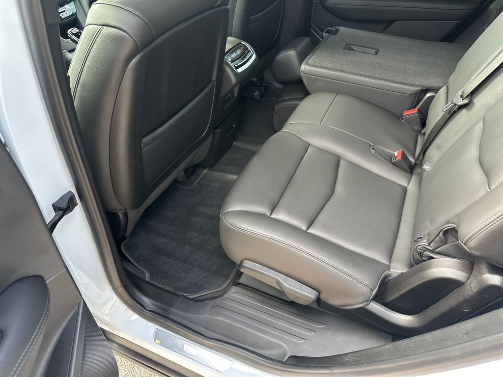 Used Car 2025 Cadillac Xt6  Luxury For Sale Under $50,000 In Austin, Texas
