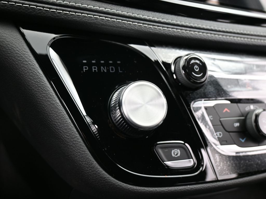 New 2026 Diamond Black Crystal Pearlcoat Chrysler Select image 18