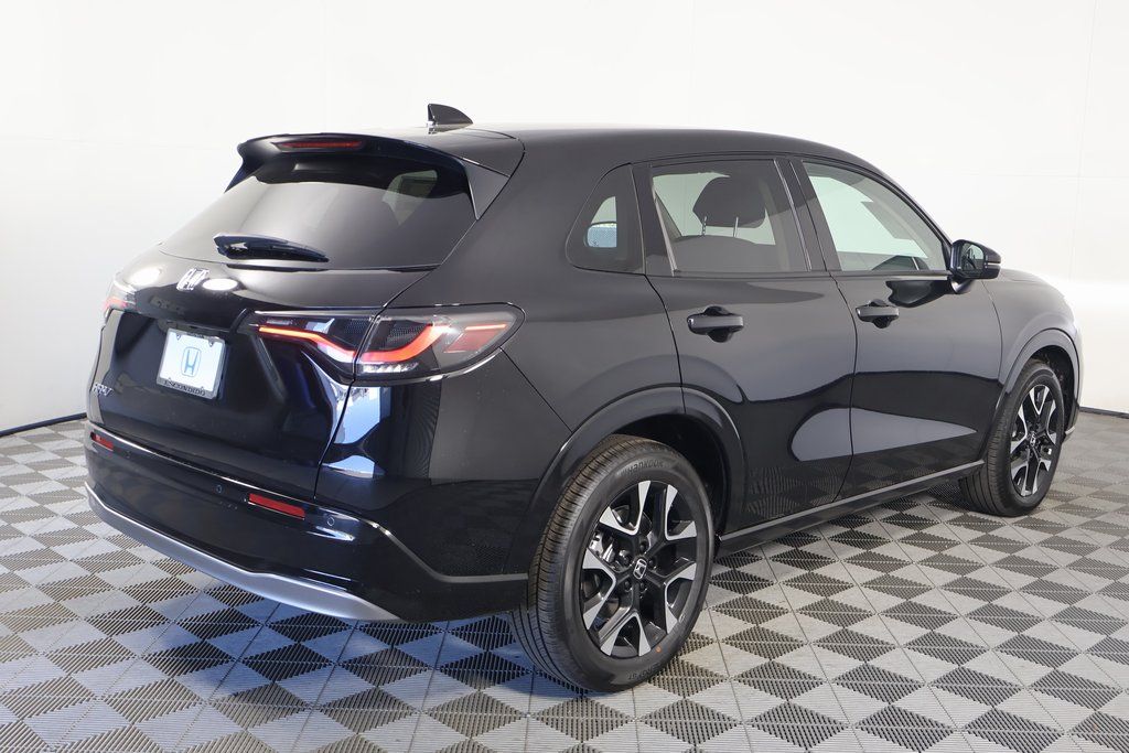 Thumbnail: 2027 Honda HR-V - 2