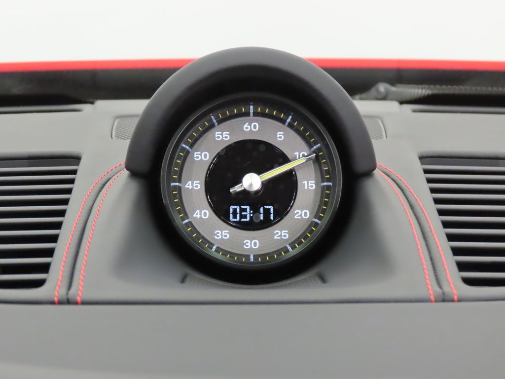 Thumbnail: 2025 Porsche 911 - 25