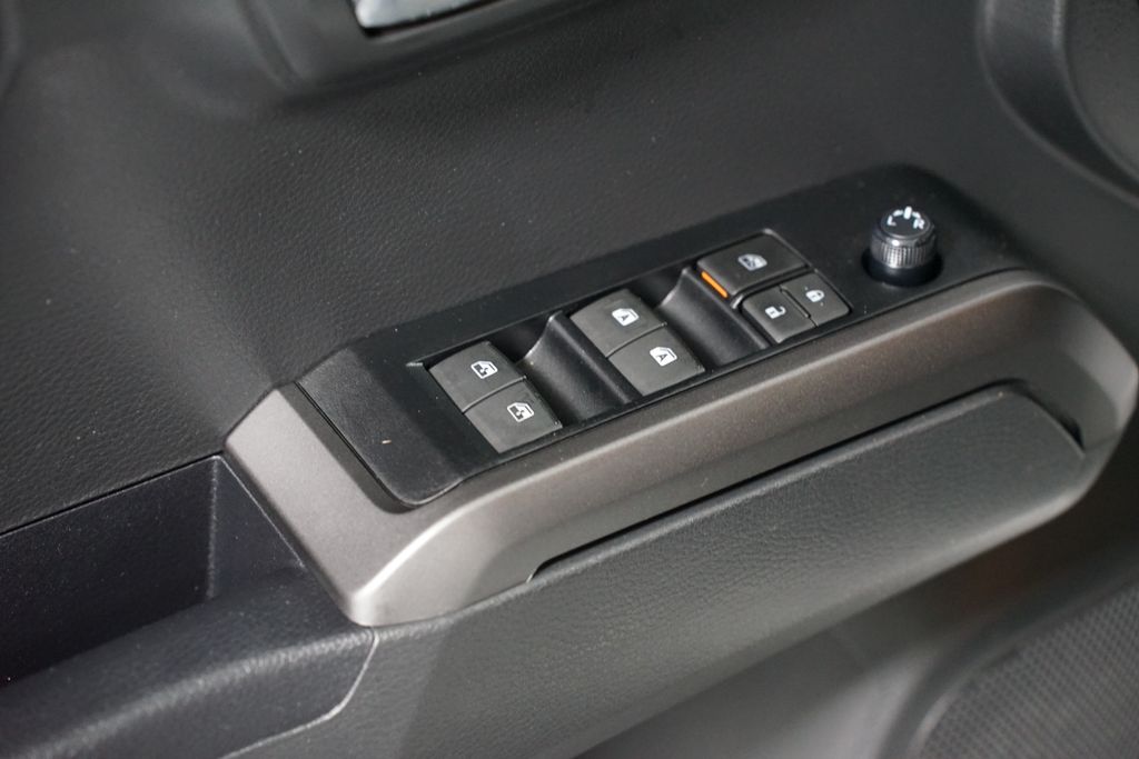 Thumbnail: 2023 Toyota Tacoma - 26