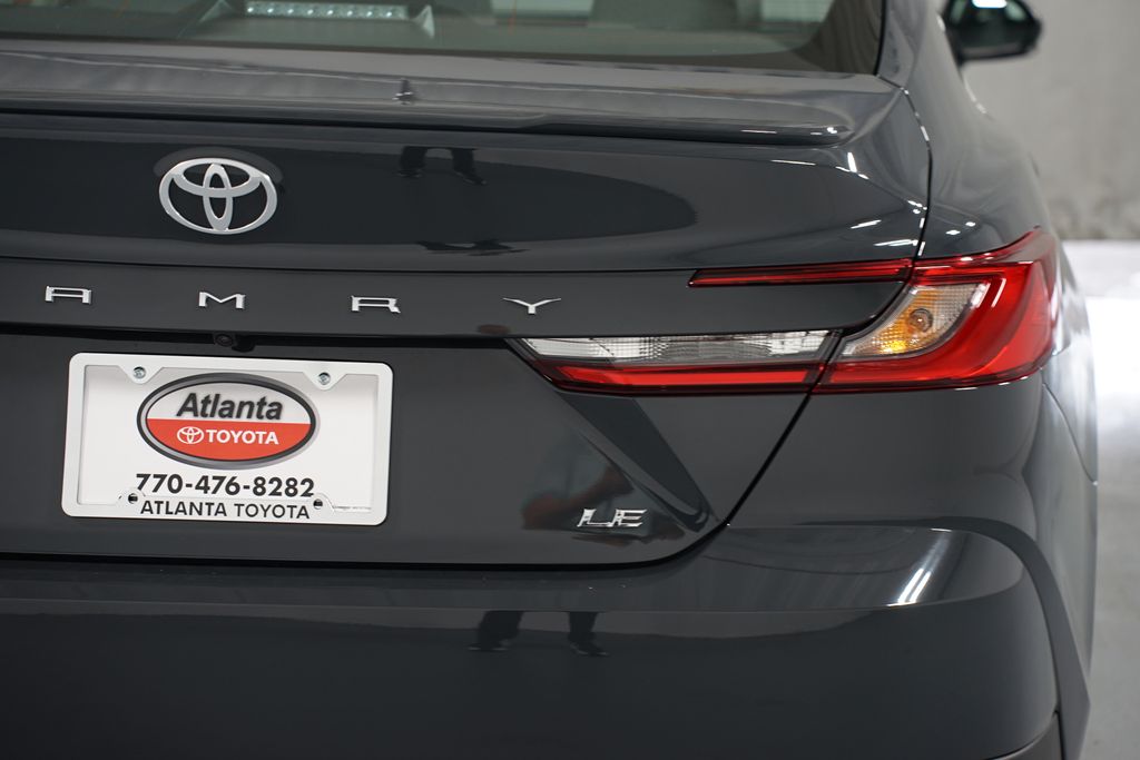 Thumbnail: 2025 Toyota Camry - 10