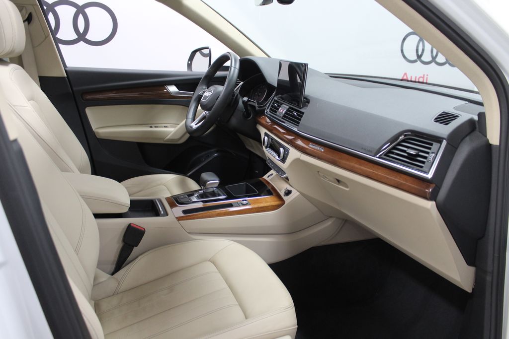 Thumbnail: 2022 Audi Q5 - 25