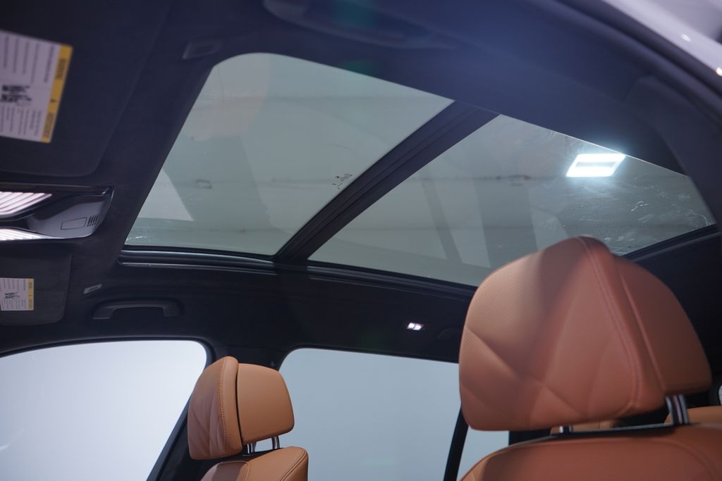 Thumbnail: 2026 BMW X5 - 8
