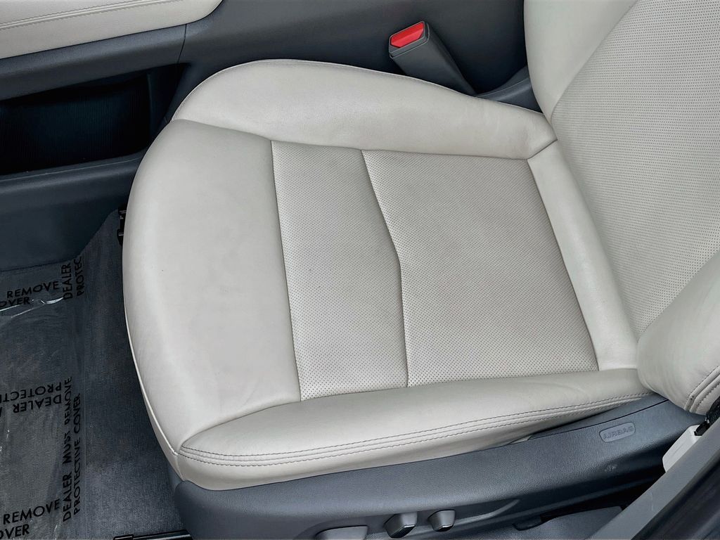 2023 Cadillac XT5 Premium Luxury Silver at North Houston Mitsubishi
