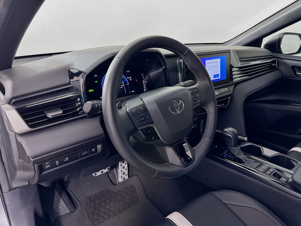 Thumbnail: 2025 Toyota Camry - 9