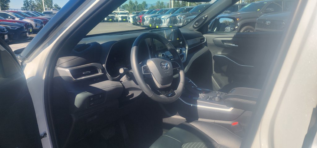 Used 2026 Toyota Highlander SUV