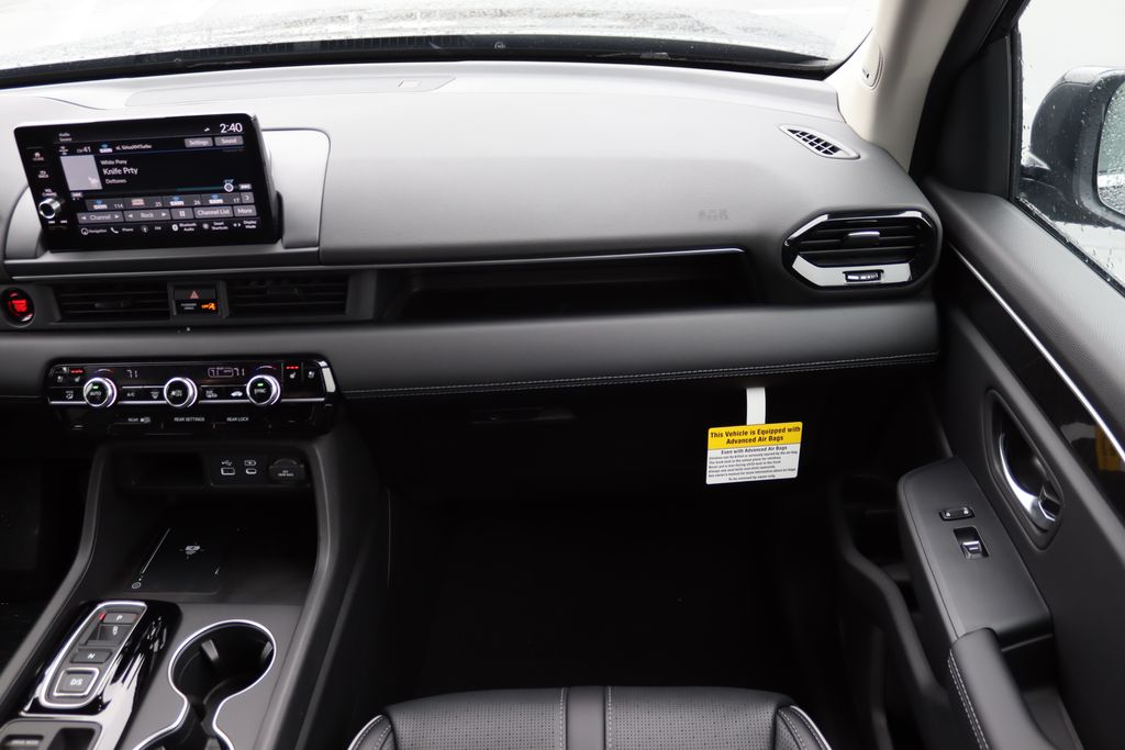2025 Honda Pilot Elite 18