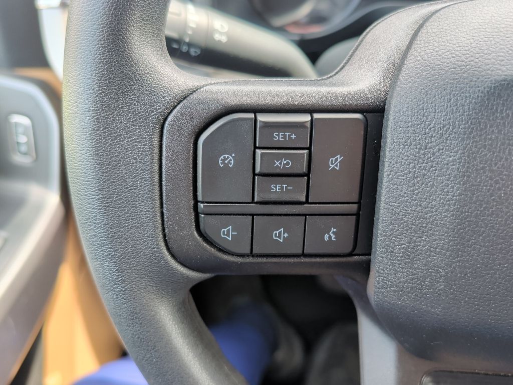 Certified Used 2025 Gray Ford XLT image 13