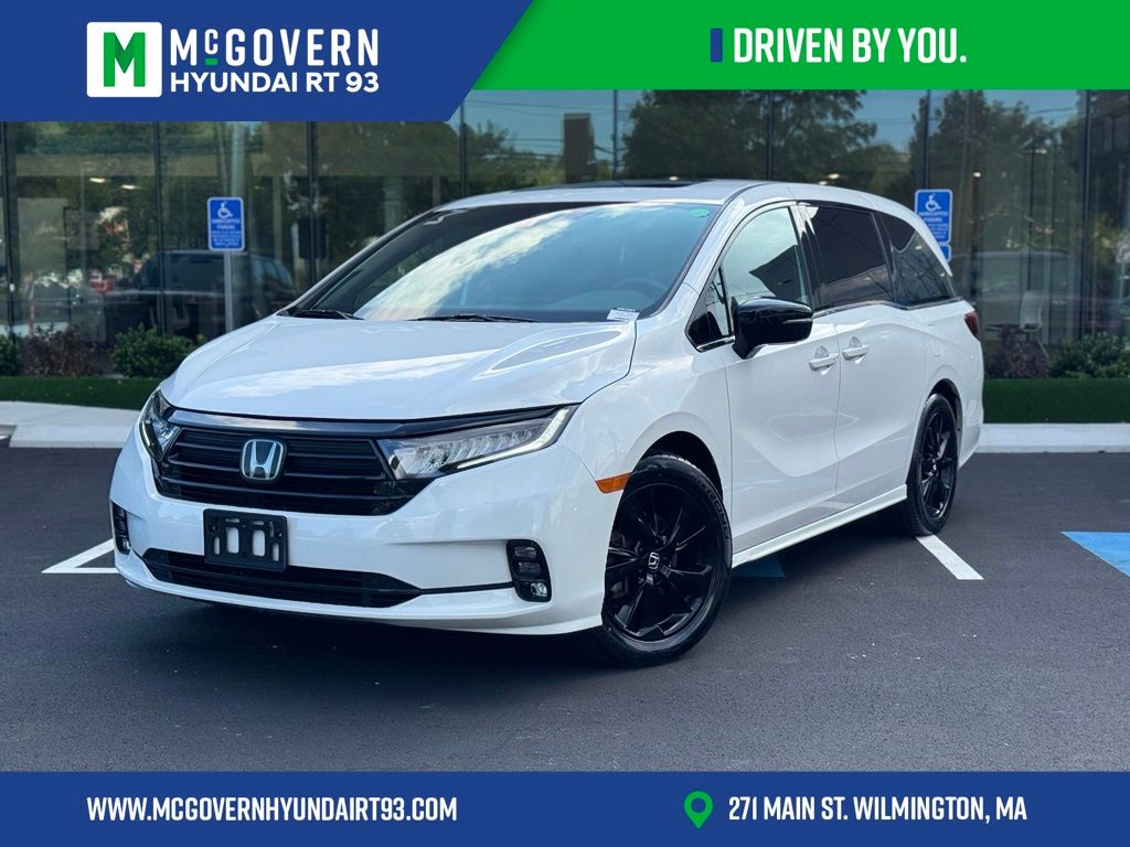 White 2023 Honda Odyssey Minivan Front-Wheel Drive Automatic