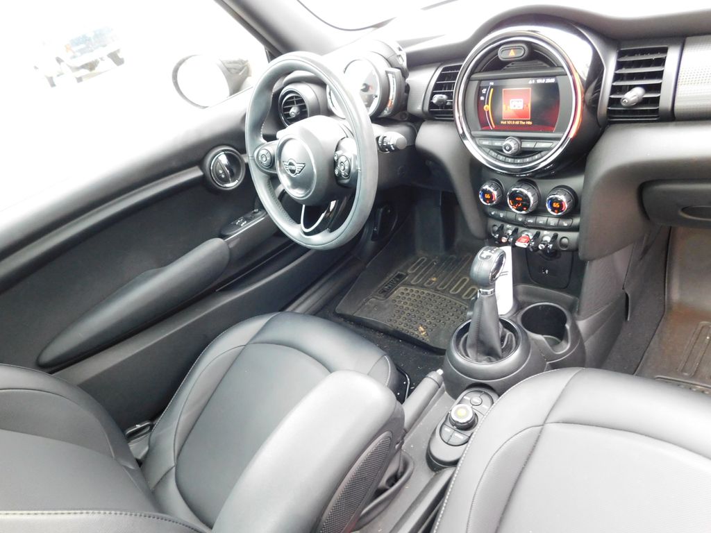Thumbnail: 2019 MINI Cooper - 4