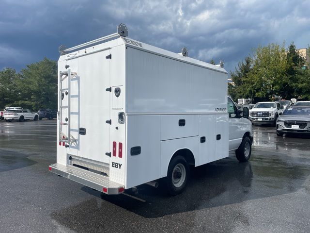 2026 Ford E-350 Cutaway 