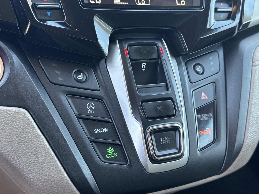 Used 2018 Honda Odyssey Touring 4D Passenger Van