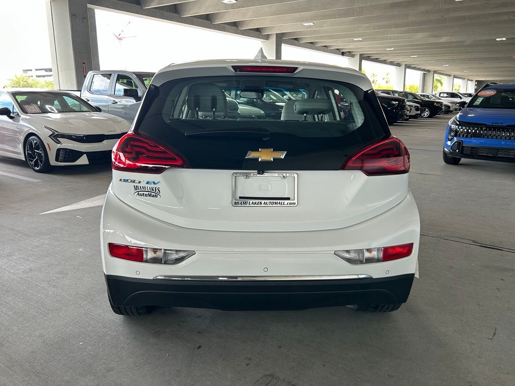 Used 2020 Summit White Chevrolet LT image 4
