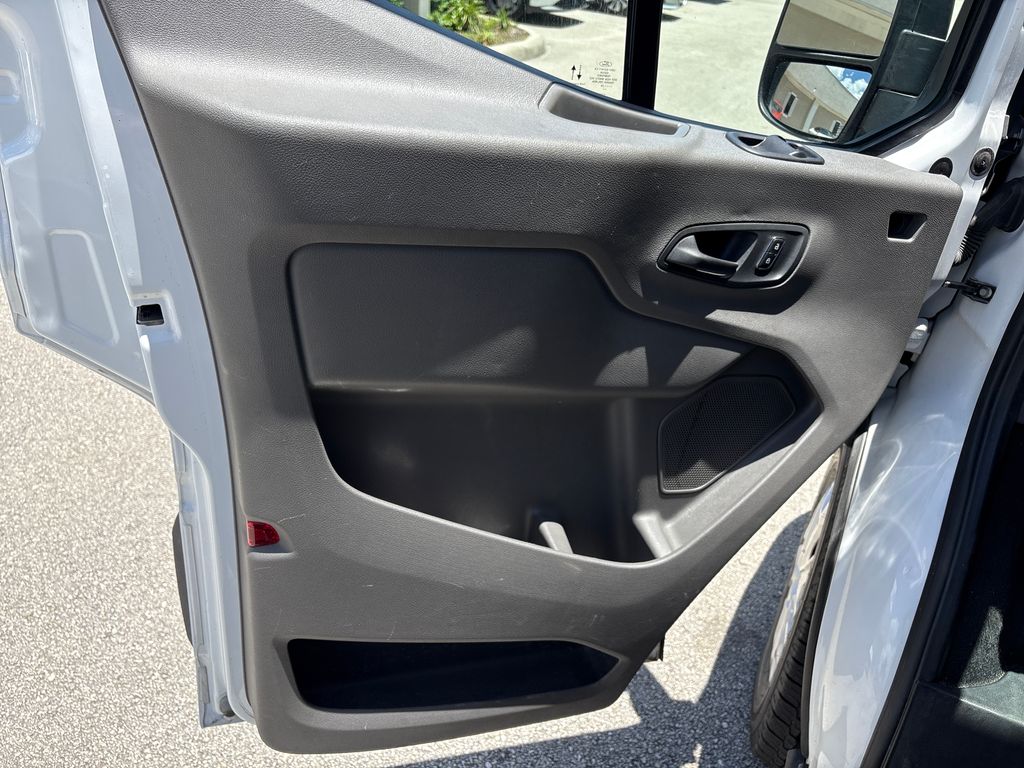 Certified Used 2024 White Ford XLT image 28