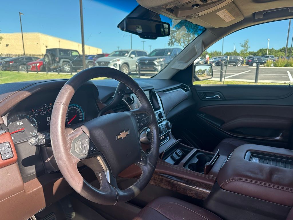 Thumbnail: 2017 Chevrolet Tahoe - 5