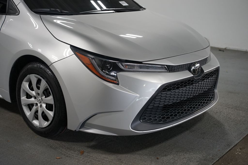 Thumbnail: 2022 Toyota Corolla - 4
