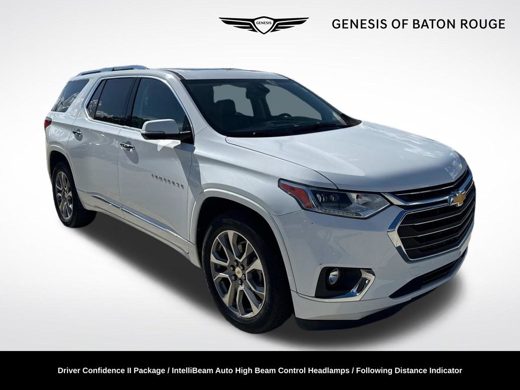 Summit White 2019 Chevrolet Traverse SUV / Crossover Front-Wheel Drive 9-Speed Automatic