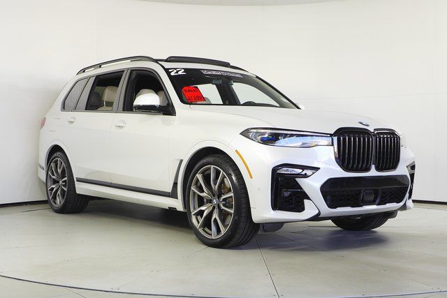 2022 BMW X7 M50i 4