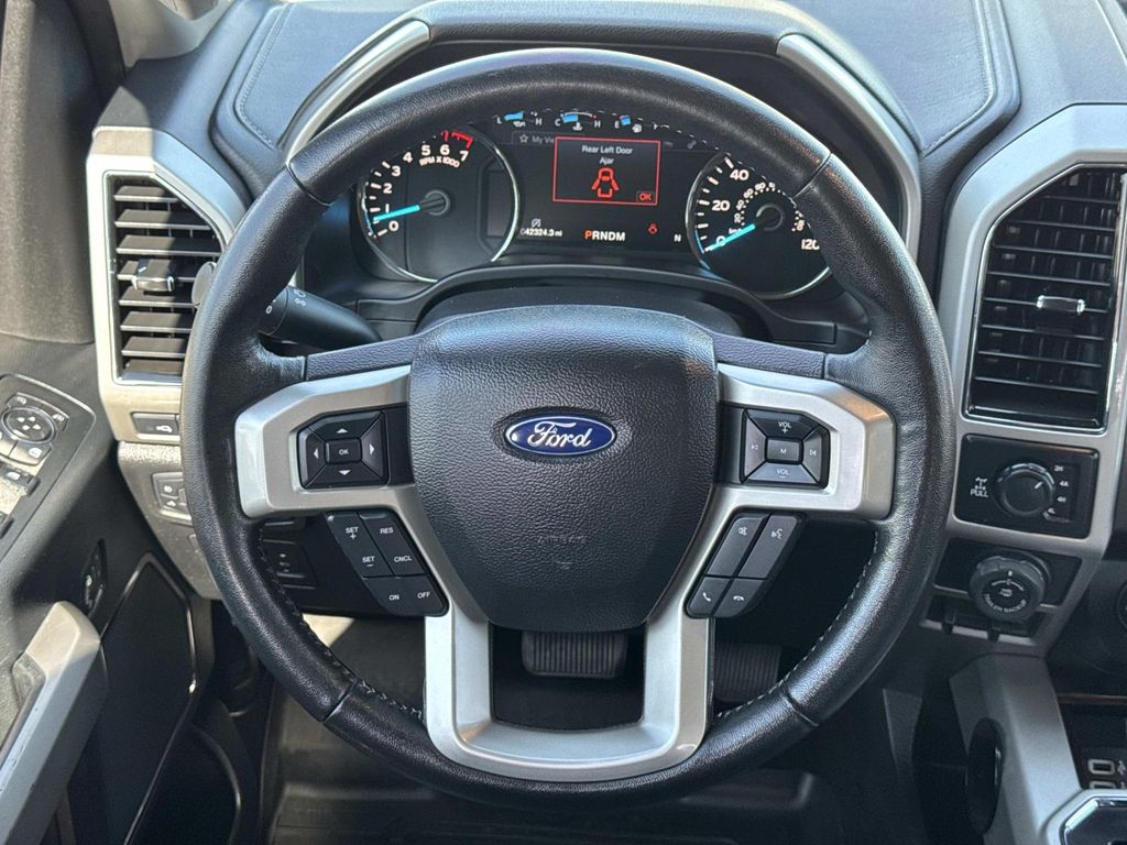 Used 2019 Ford F-150 Lariat 4D SuperCrew