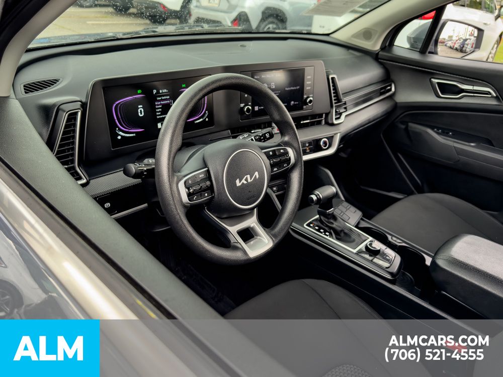 2025 Kia Sportage LX - Photo 16