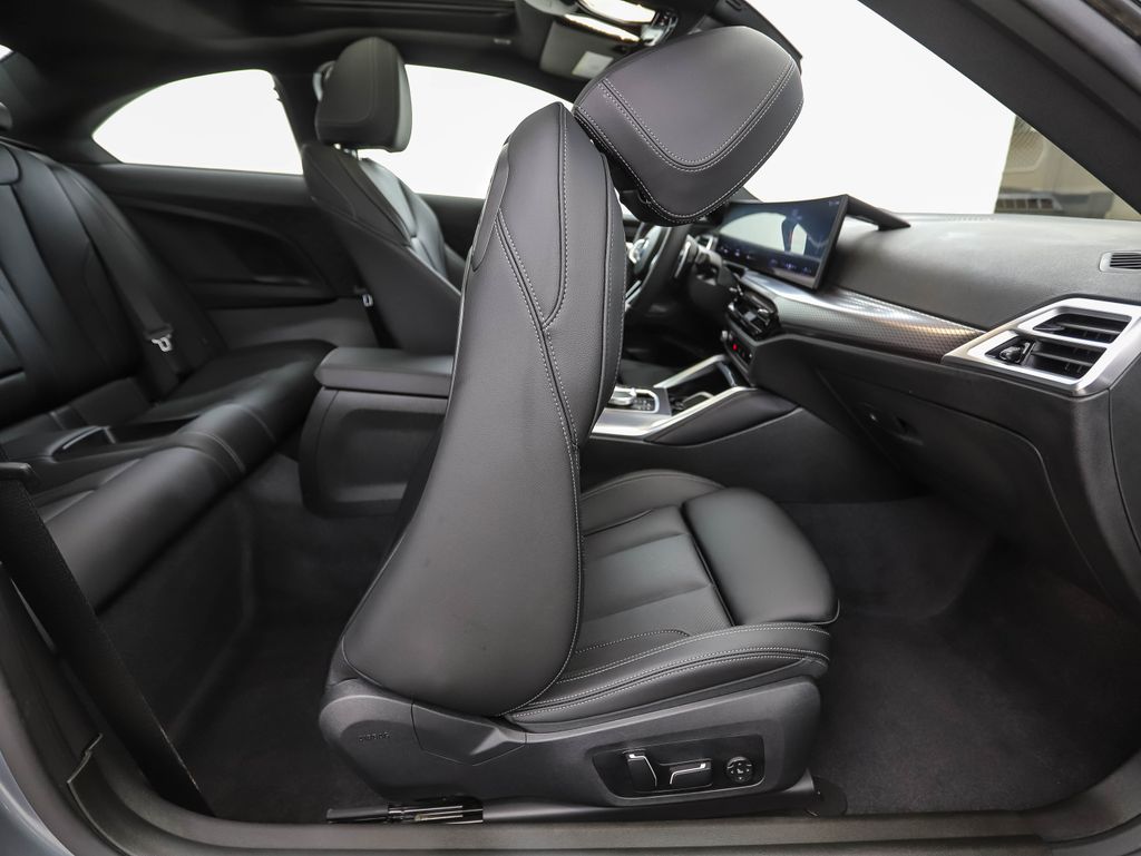 Thumbnail: 2025 BMW 2 Series - 28