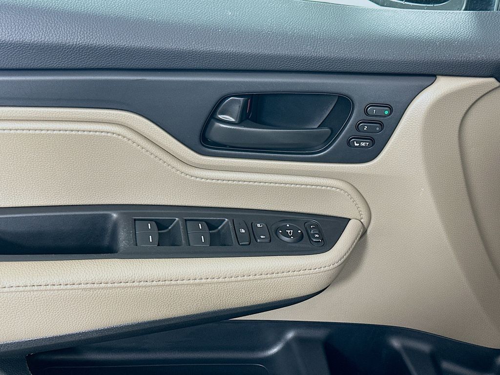 Thumbnail: 2024 Honda Odyssey - 17