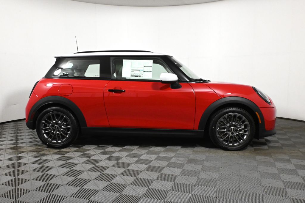 2025 MINI Cooper S 8