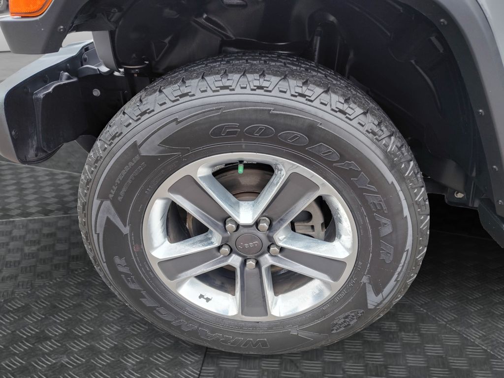 Used Car 2021 Jeep Wrangler  Unlimited Sahara For Sale Under $35,000 In Austin, Texas