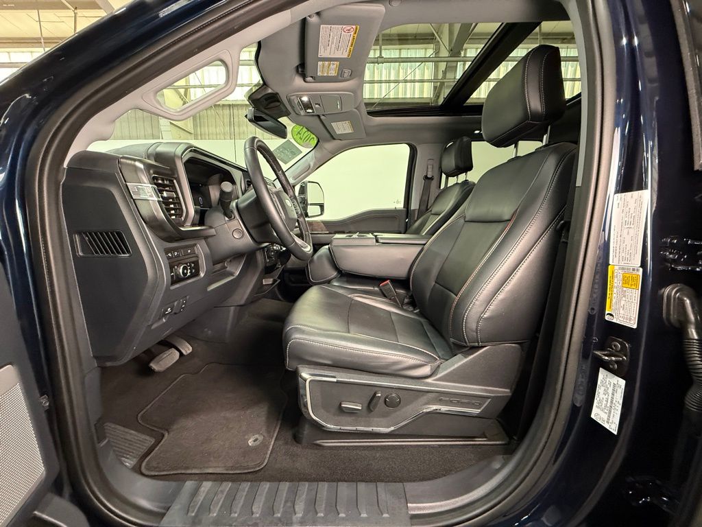 2024 Ford F-350SD Lariat