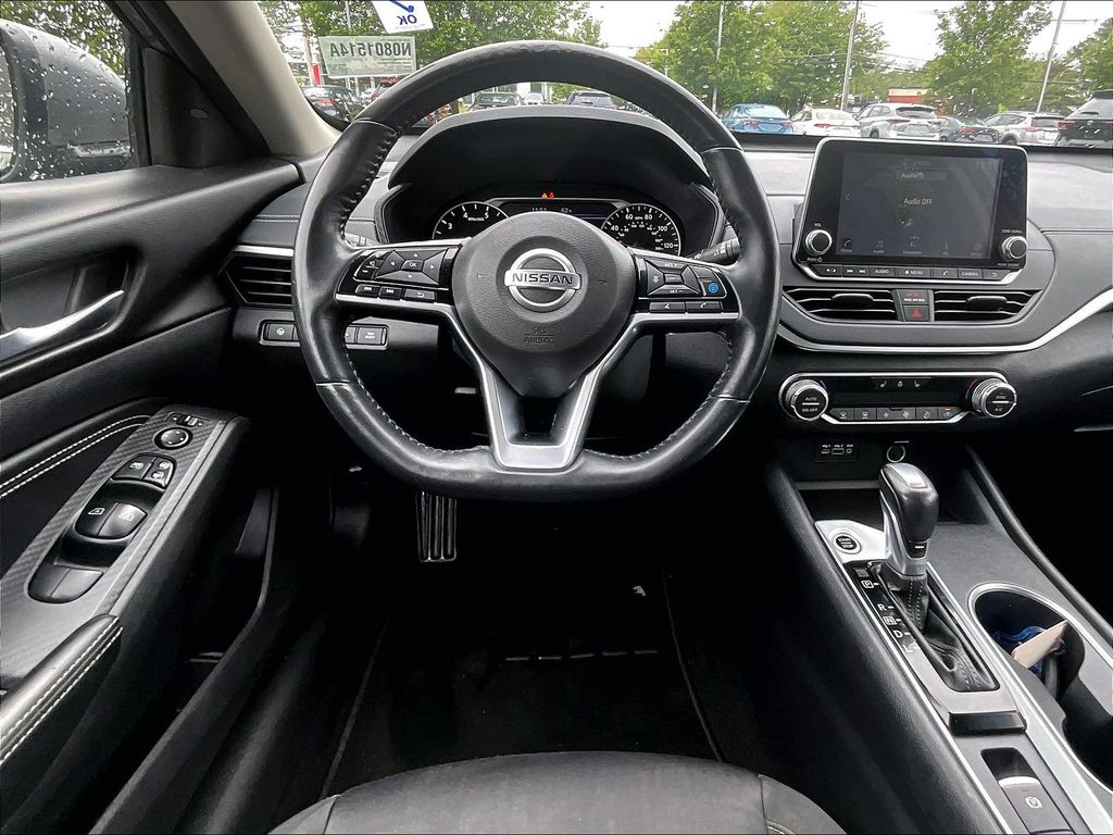 2019 Nissan Altima — photo 17