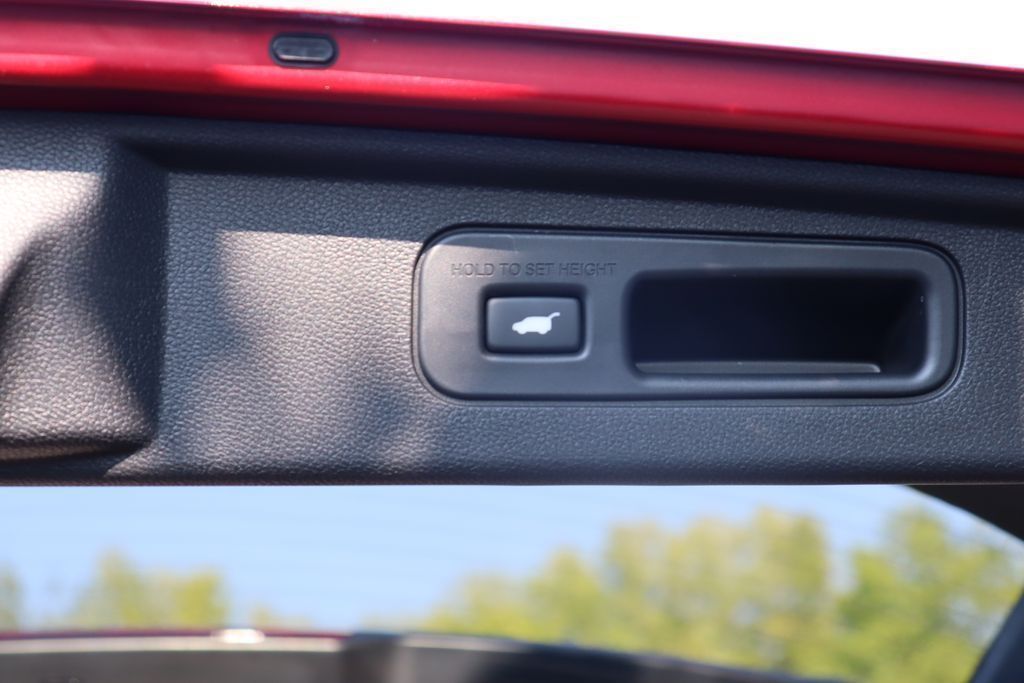 Thumbnail: 2026 Honda Odyssey - 13