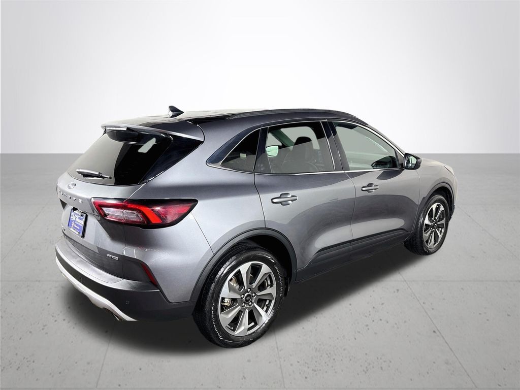 2025 Ford Escape Platinum
