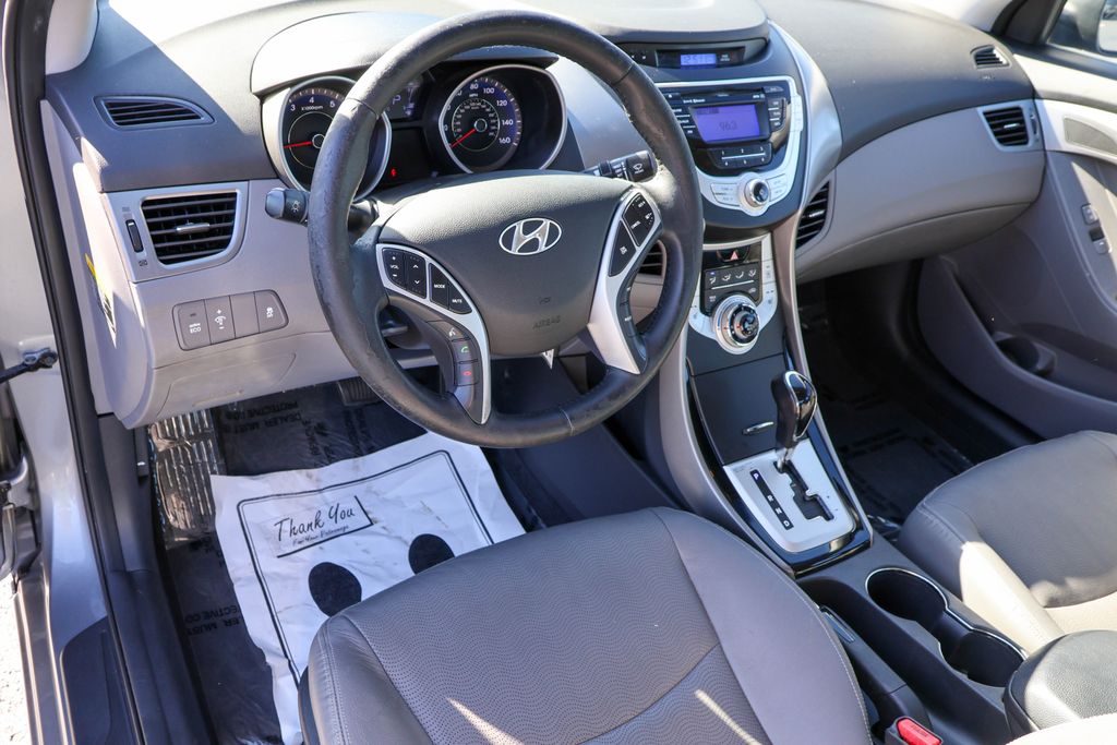 2012 Hyundai Elantra Limited 3