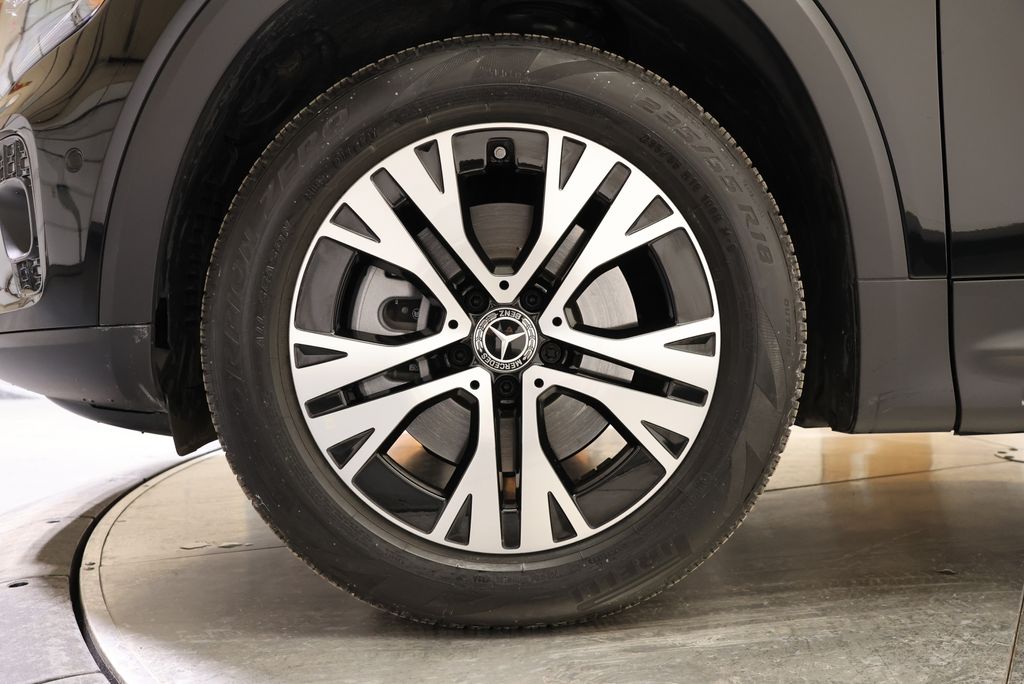 Thumbnail: 2026 Mercedes-Benz GLB - 11