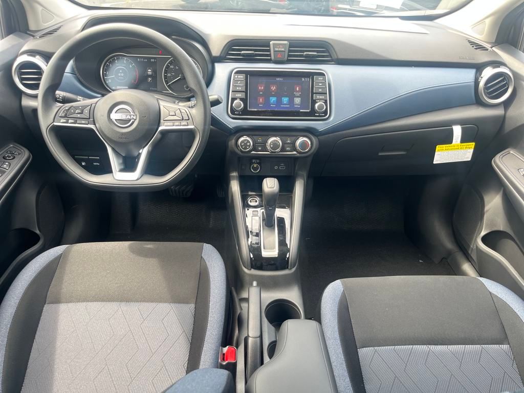 2025 Nissan Versa 1.6 SV photo
